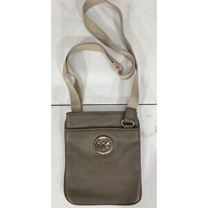 Michael Kors Fulton Leather Crossbody Taupe Messenger File Bag Swingpack Slim